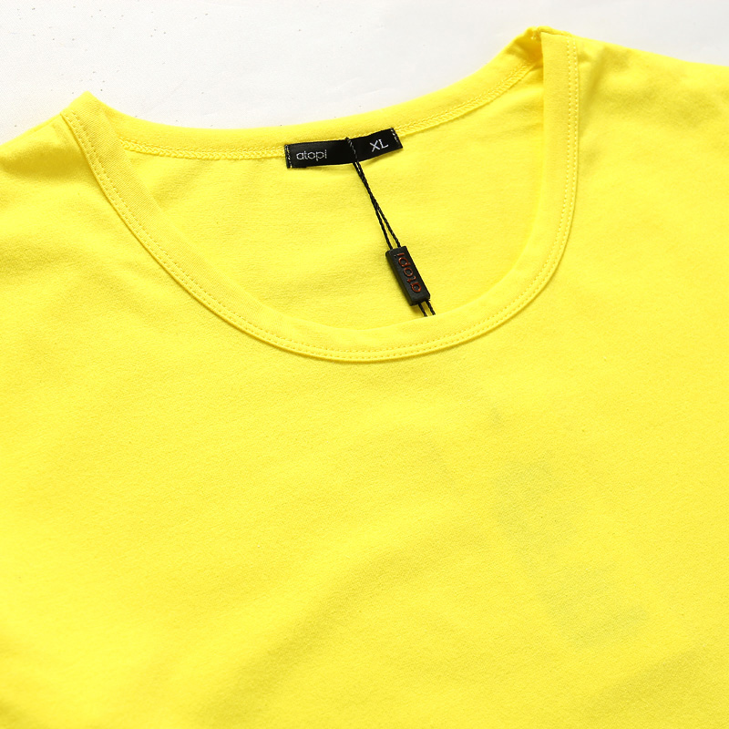 圓領(lǐng)長(zhǎng)袖衫