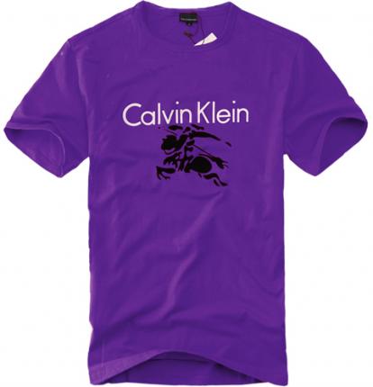 批發(fā)時尚印花紫色圓領(lǐng)文化衫款式